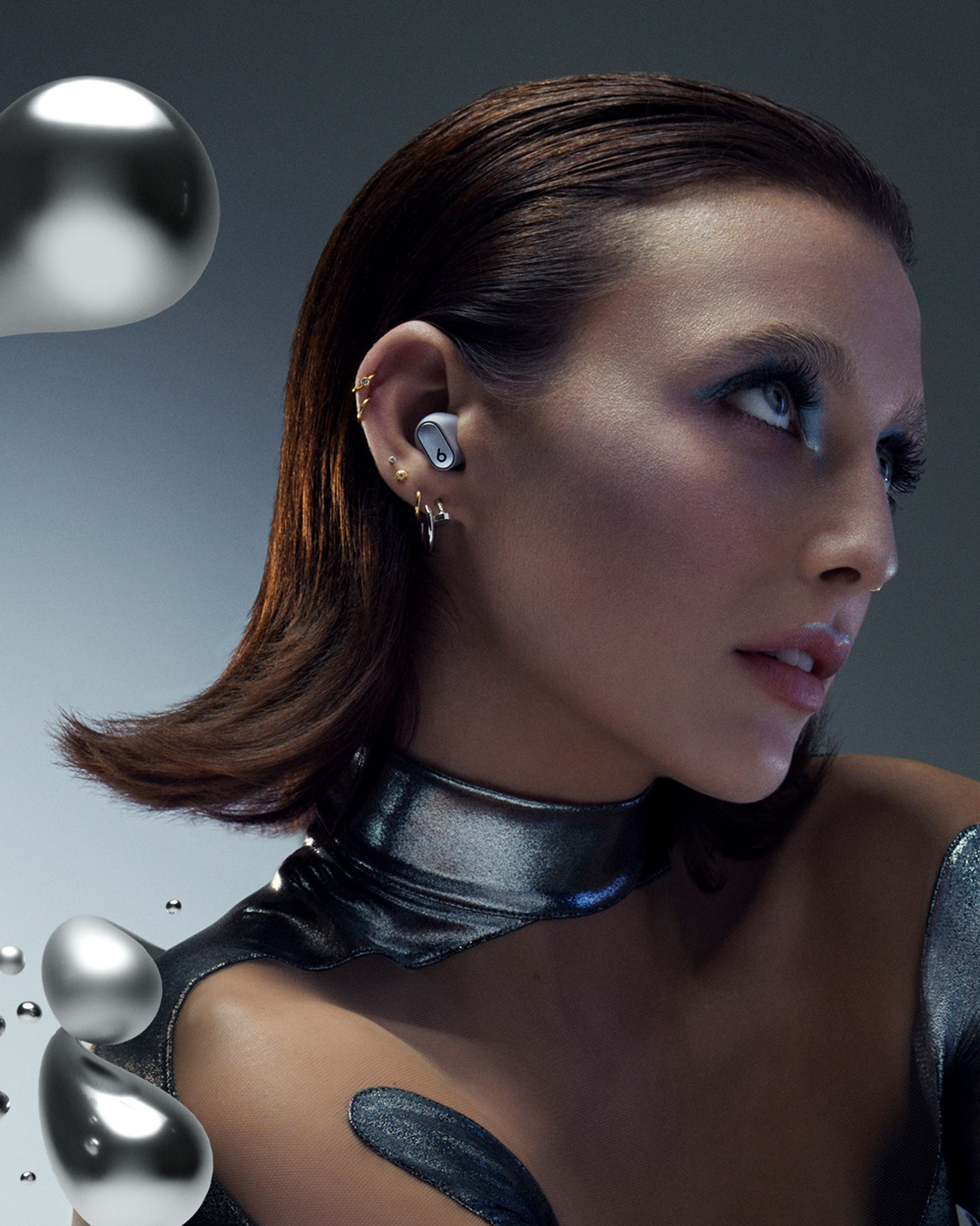 Beats Studio Budsにメタリックな新色2色が登場 ｜ FLY BASKETBALL