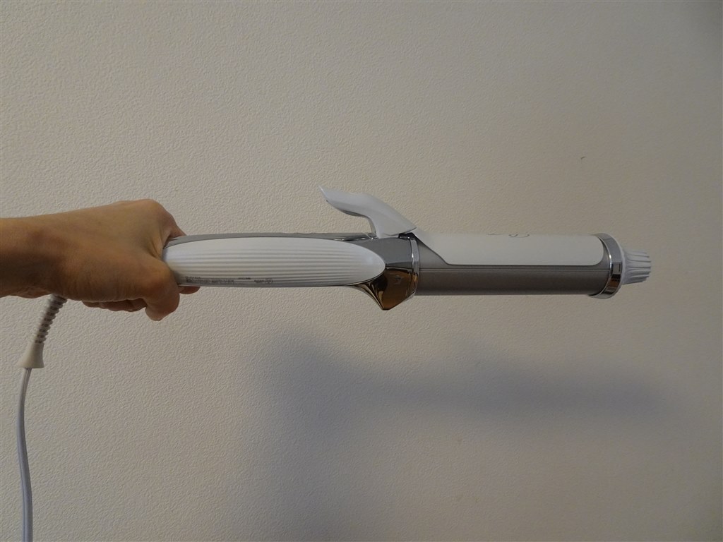 髪を痛めにくく操作性も良好！Refaの38ミリのカールアイロン』 MTG